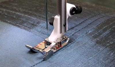 Husqvarna Viking Adjustable 1/4" Foot with Guide #920456096