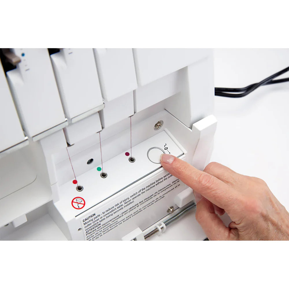 HUSQVARNA VIKING AMBER Air S 500 - Coverlock Machine