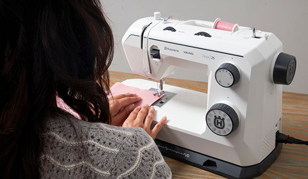 Husqvarna Viking Onyx 25