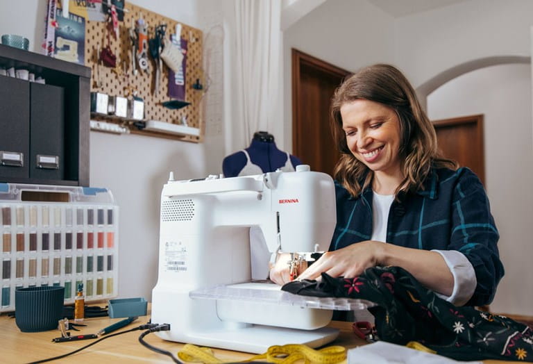 BERNINA B325 New 2nd Generation- Updated Features!