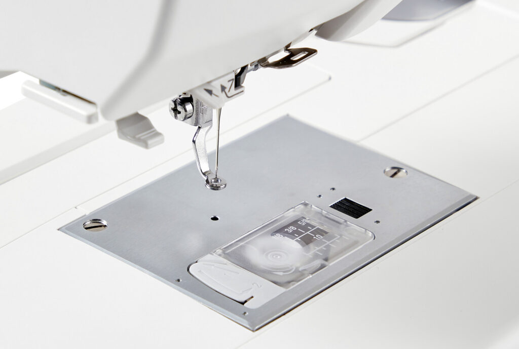 Janome Memory Craft 100E