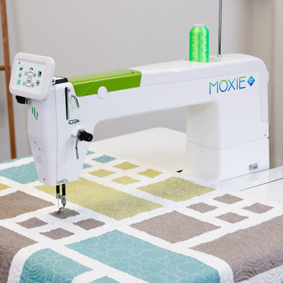 Handi Quilter Moxie ST 18 inch with HQ InSight Table