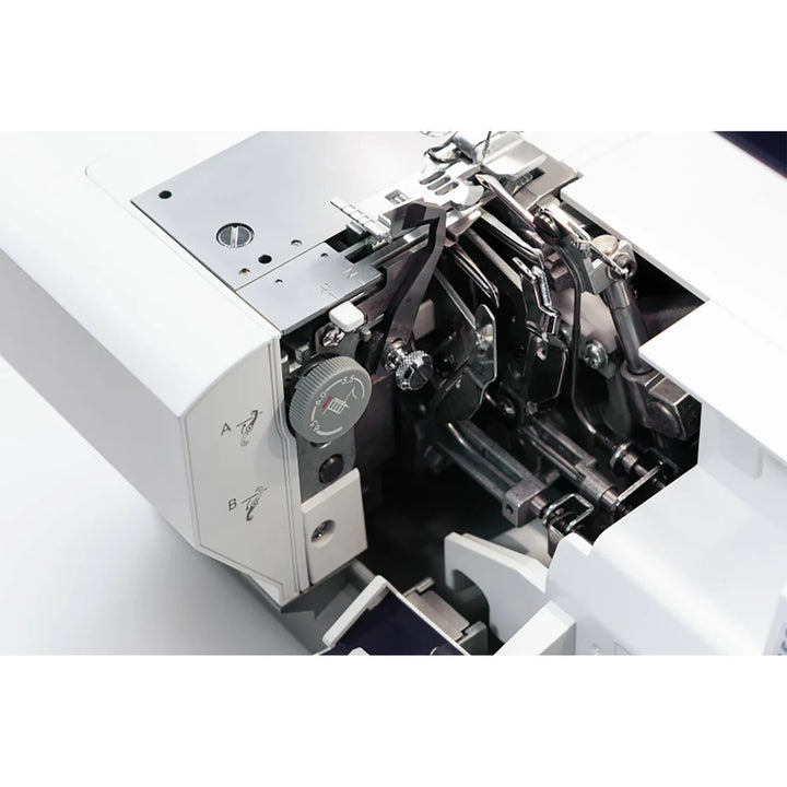 PFAFF admire air 6000 - Black Coverlock Machine