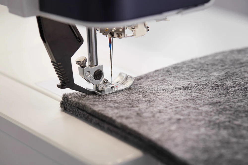 PFAFF Creative Performance 950 - Sewing & Embroidery Machine