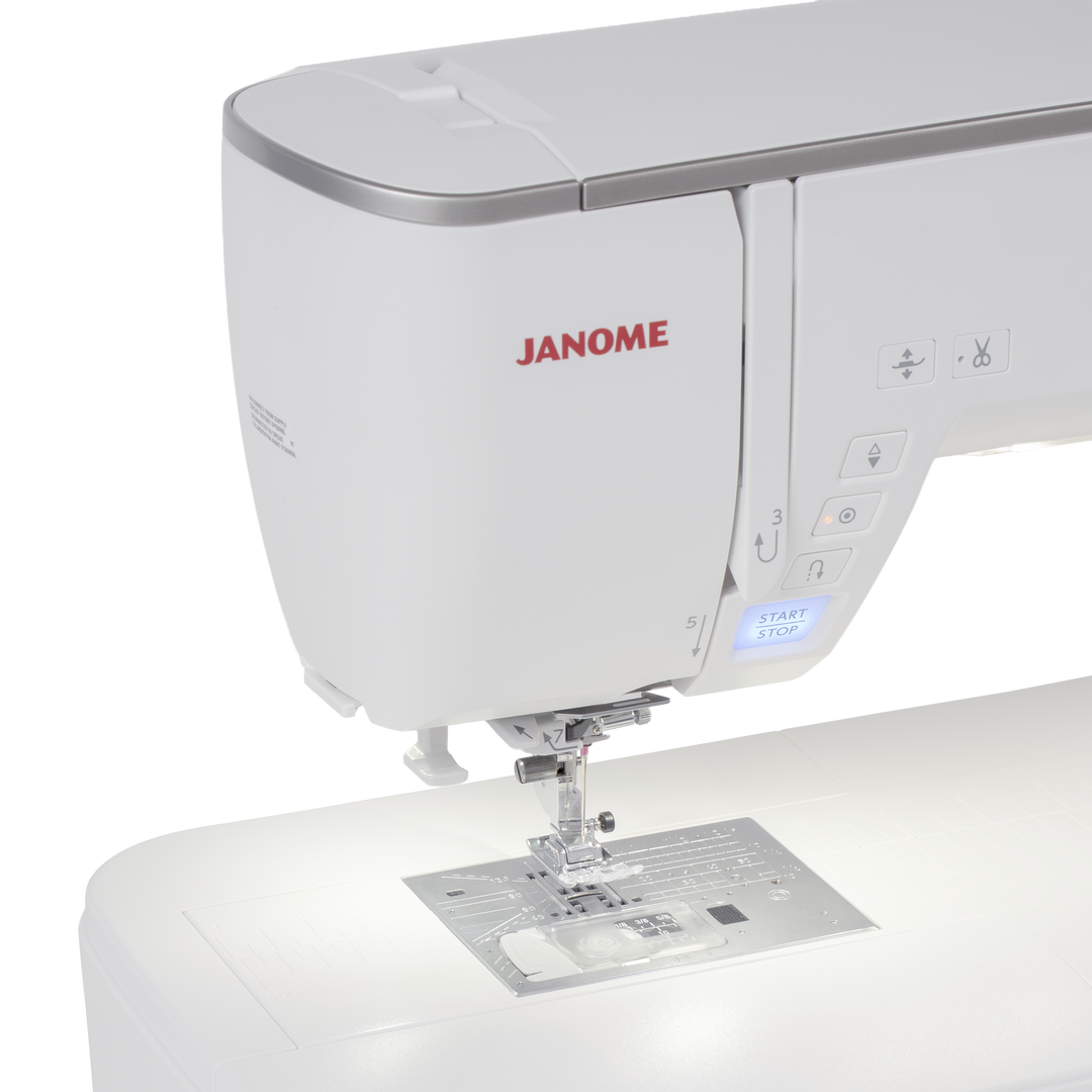 Janome Skyline S8