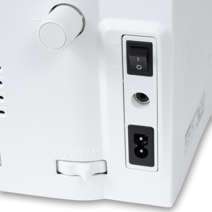 Janome Skyline S8