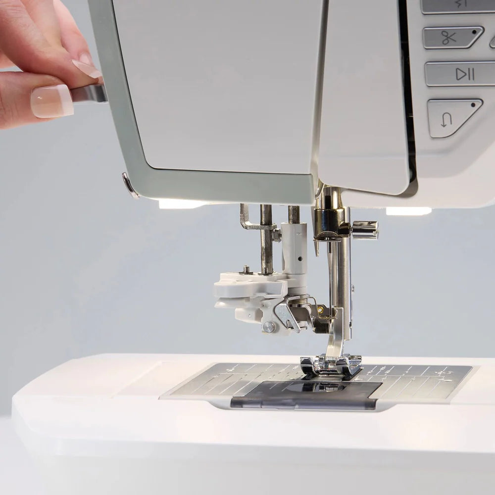 HUSQVARNA VIKING TOPAZ 55Q - Sewing Machine