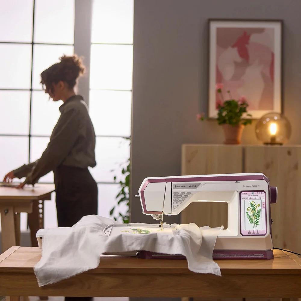 HUSQVARNA VIKING DESIGNER TOPAZ 65 - Sewing & Embroidery Machine