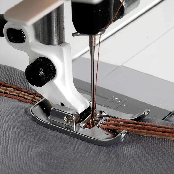 Husqvarna Viking 7-Hole Cord Foot with Threader #412989945